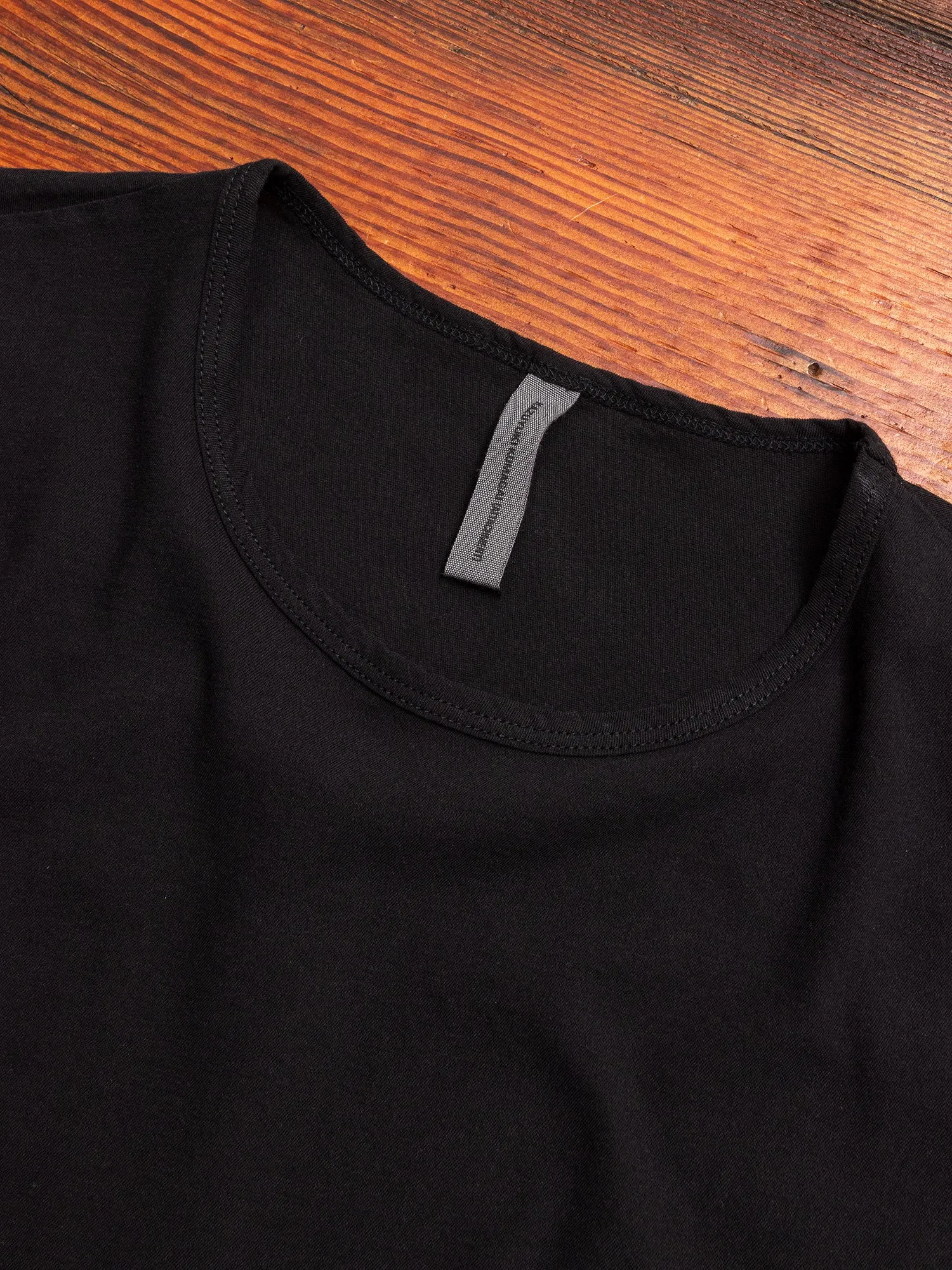 Drop Shoulder Relaxed T-Shirt in Black